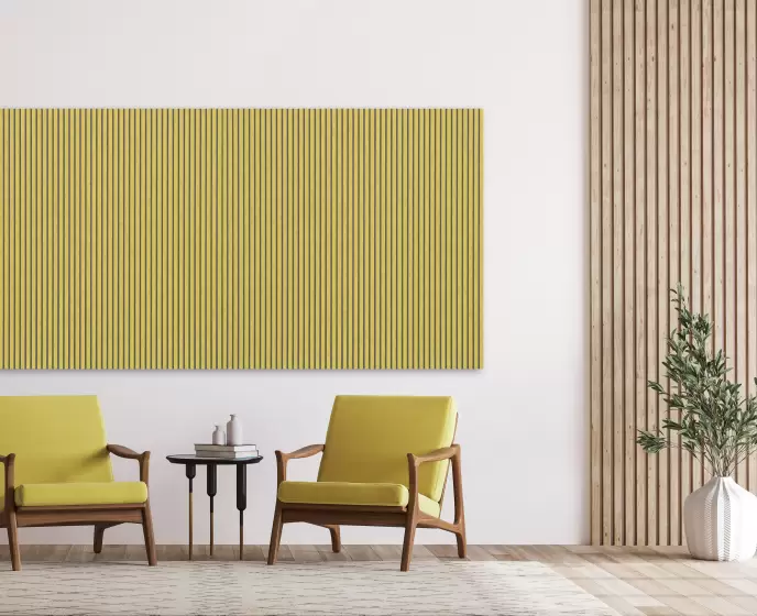 Loungebereich mit Stühlen und Akustikwandpanel Loungebereich mit Stühlen und Akustikwandpanel
